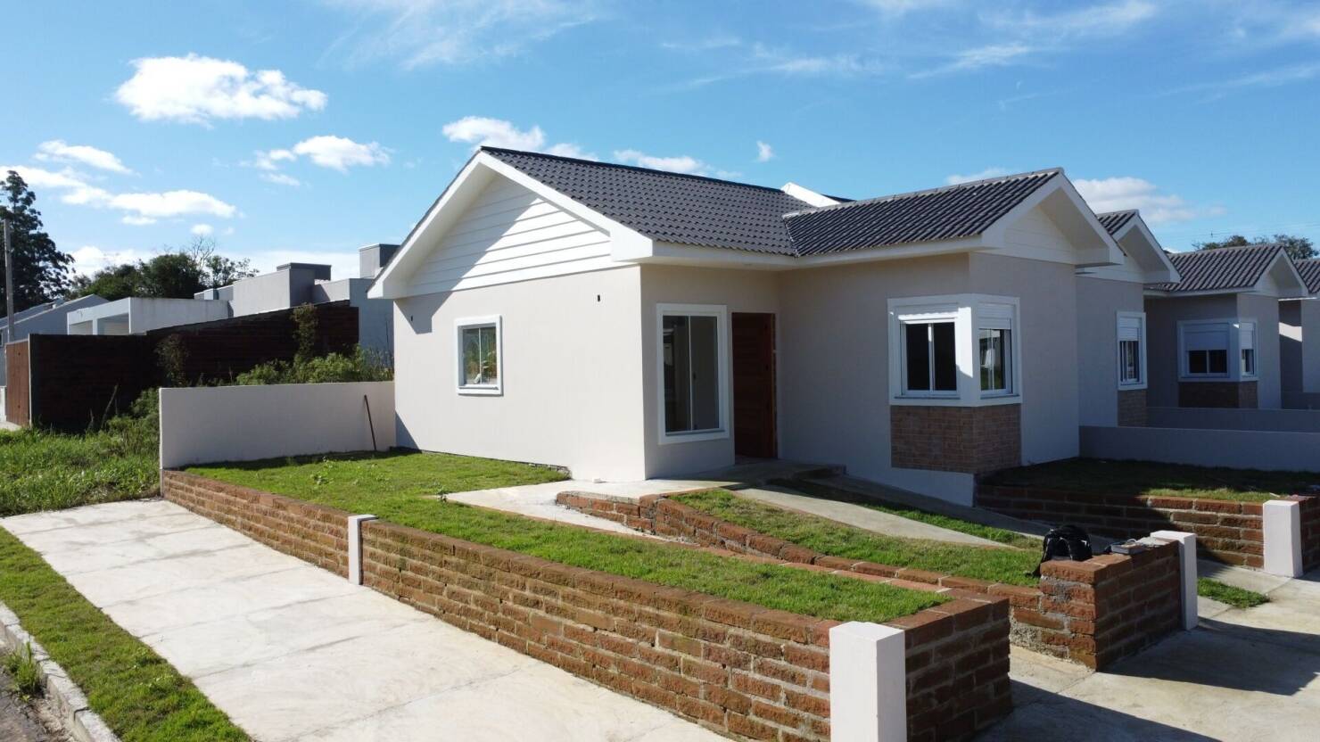 Casa à venda com 2 quartos, 51m² - Foto 3