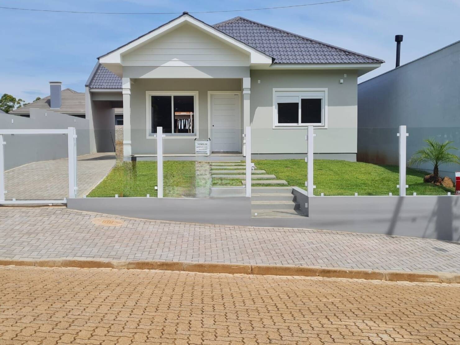 Casa à venda com 3 quartos, 145m² - Foto 2