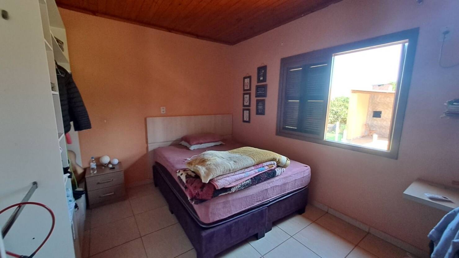 Chácara, 3 quartos, 2190 m² - Foto 2