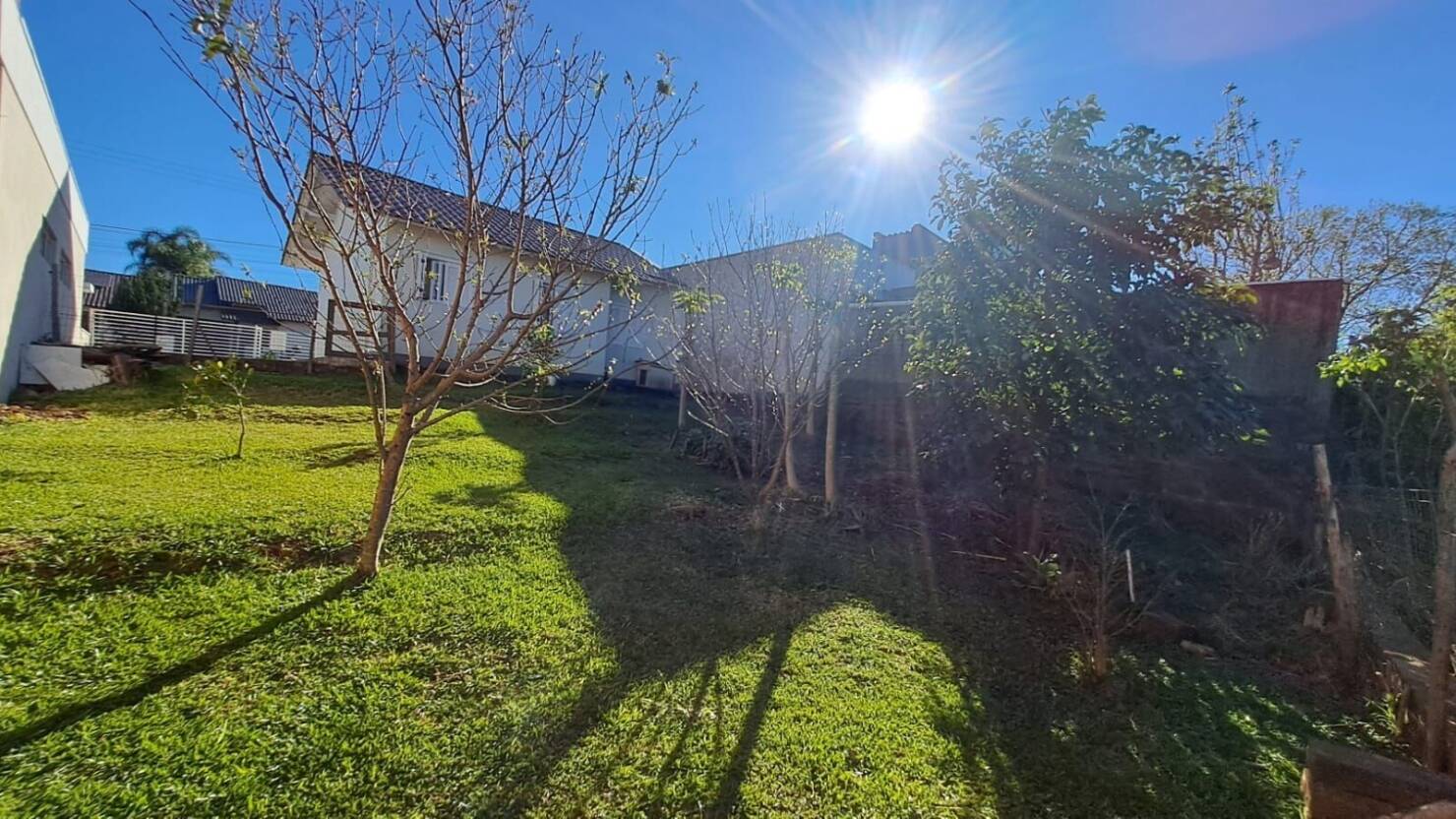 Casa à venda com 2 quartos, 50m² - Foto 17