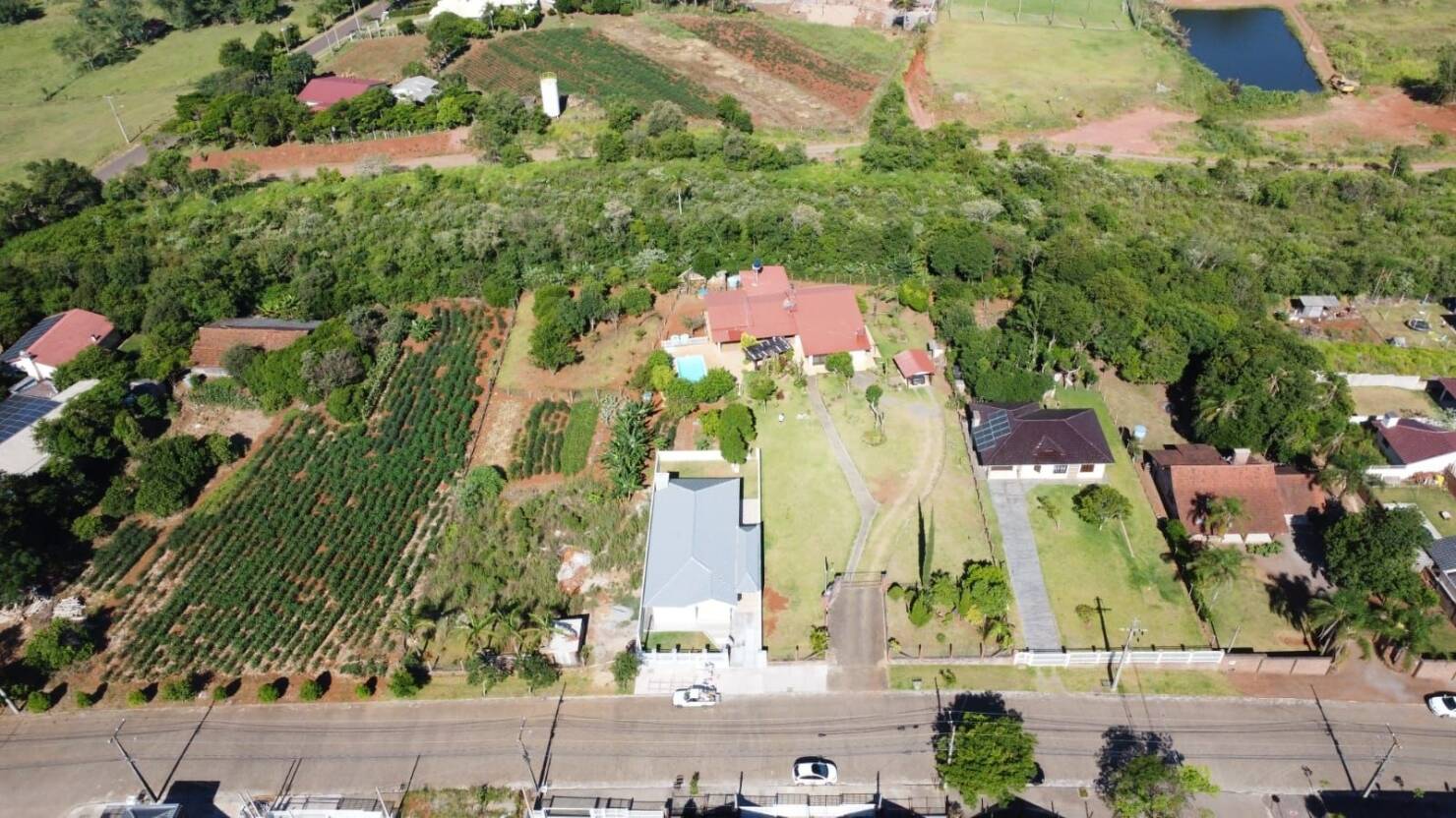 Chácara à venda com 3 quartos, 292m² - Foto 3