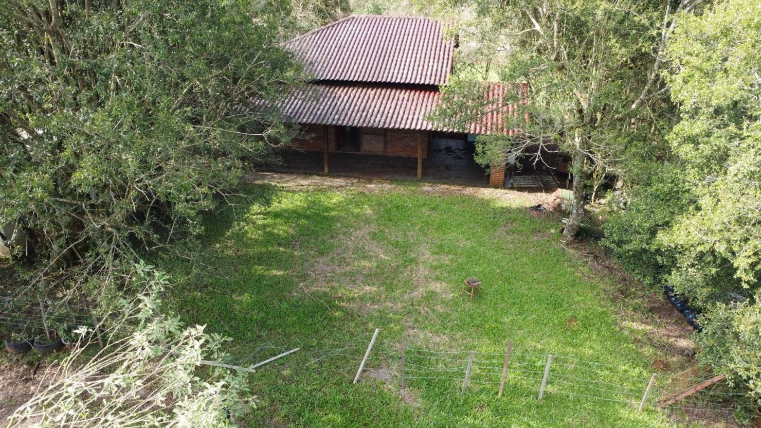 Sítio à venda com 2 quartos, 110m² - Foto 26