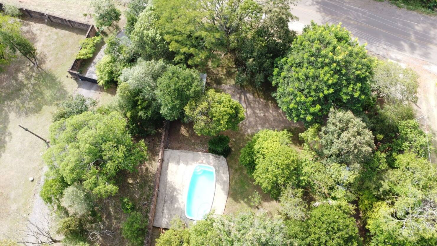 Chácara à venda com 3 quartos, 15000m² - Foto 1