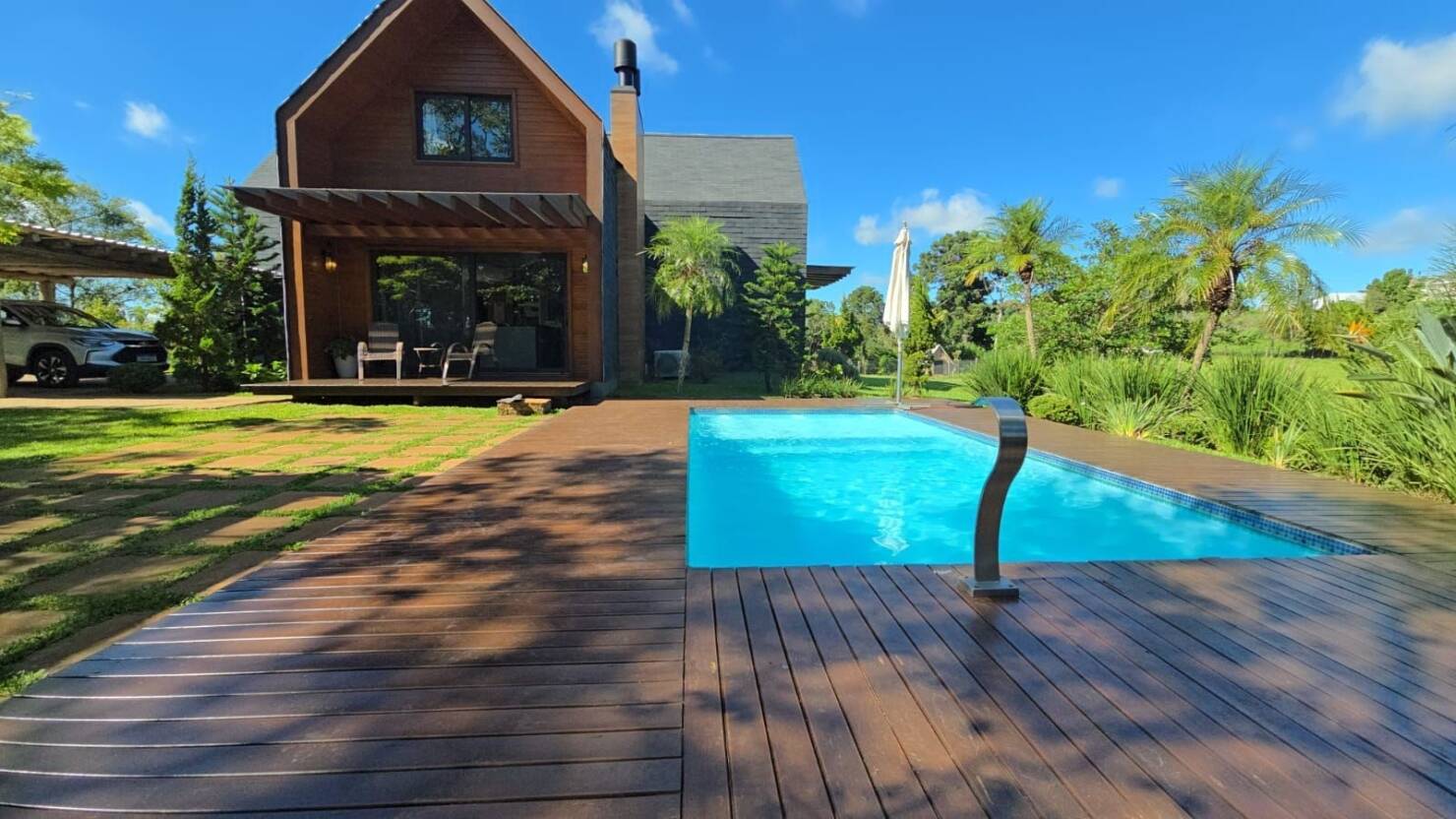 Chácara à venda com 3 quartos, 190m² - Foto 1