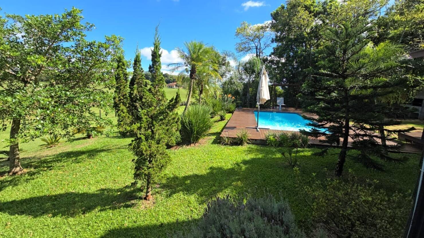 Chácara à venda com 3 quartos, 190m² - Foto 3