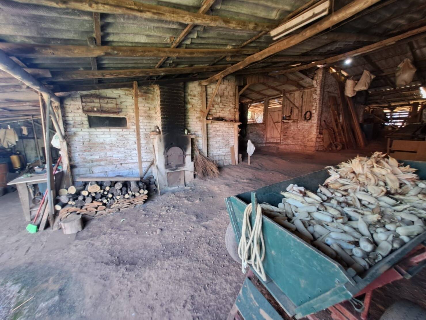 Sítio à venda com 4 quartos, 150m² - Foto 37