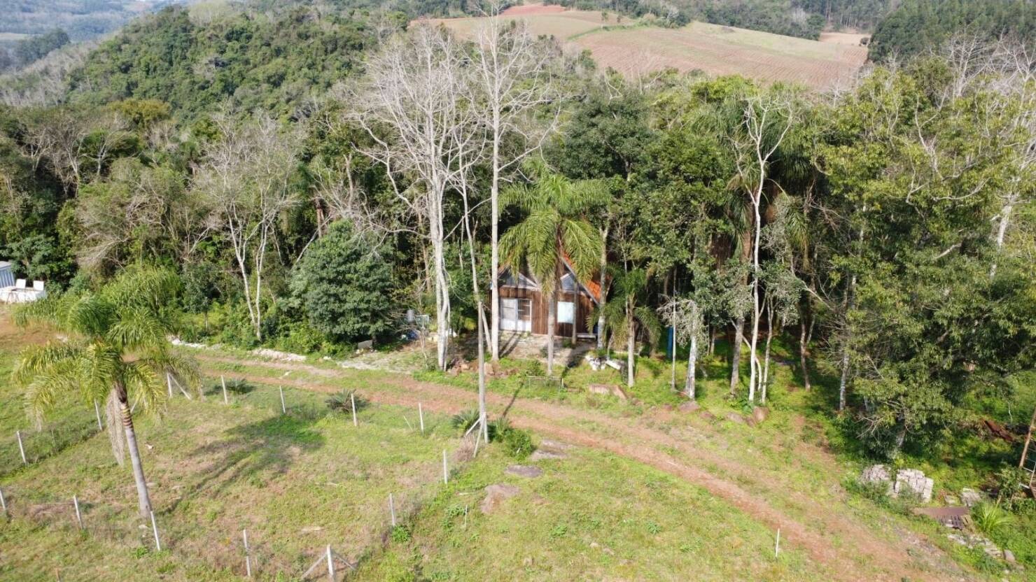 Chácara à venda com 1 quarto, 22863m² - Foto 10