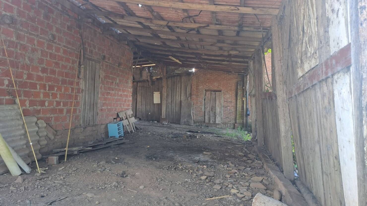 Fazenda à venda com 2 quartos, 68000m² - Foto 36
