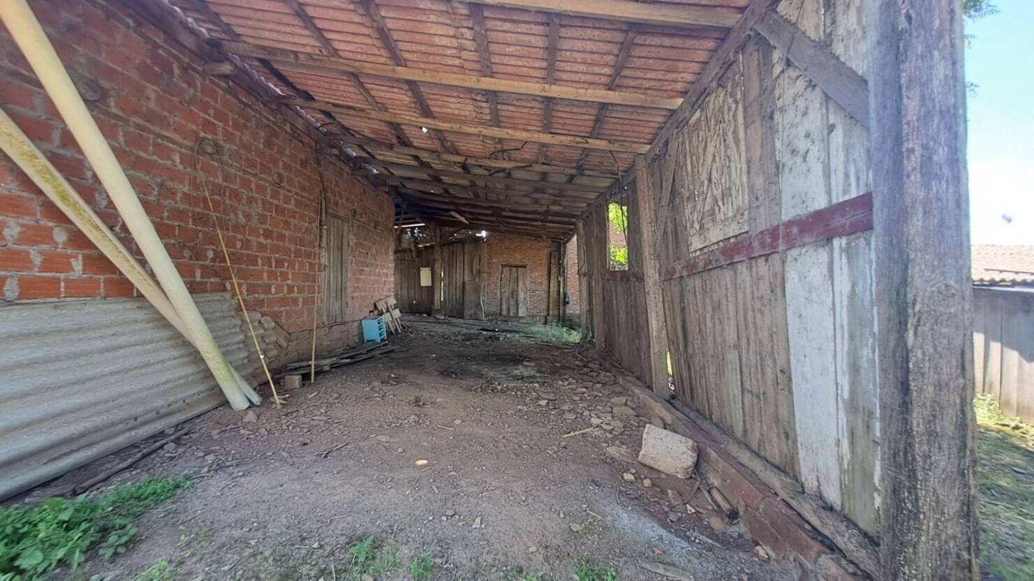 Fazenda à venda com 2 quartos, 68000m² - Foto 37