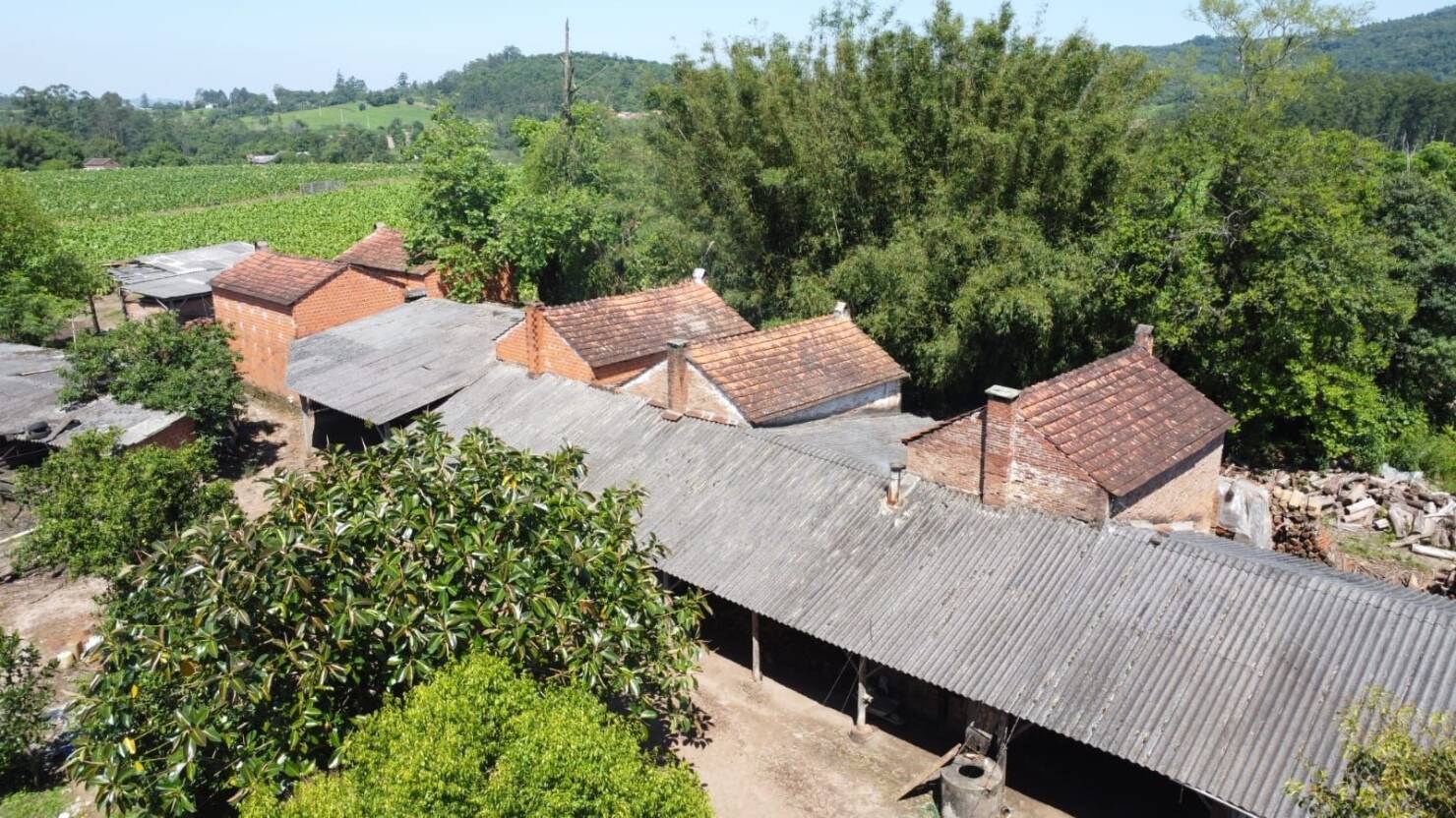 Fazenda à venda com 5 quartos, 210000m² - Foto 23
