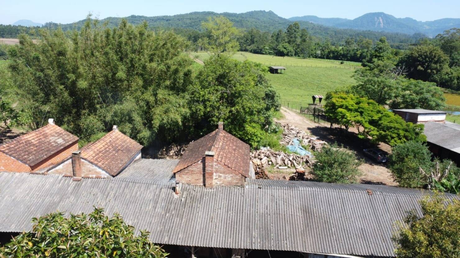 Fazenda à venda com 5 quartos, 210000m² - Foto 24
