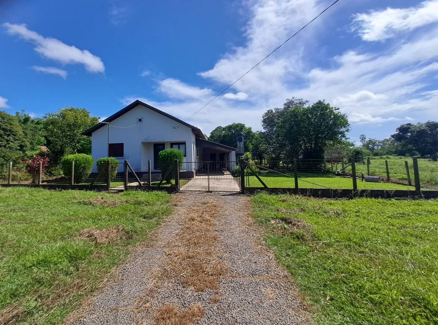 Fazenda à venda com 3 quartos, 240m² - Foto 11