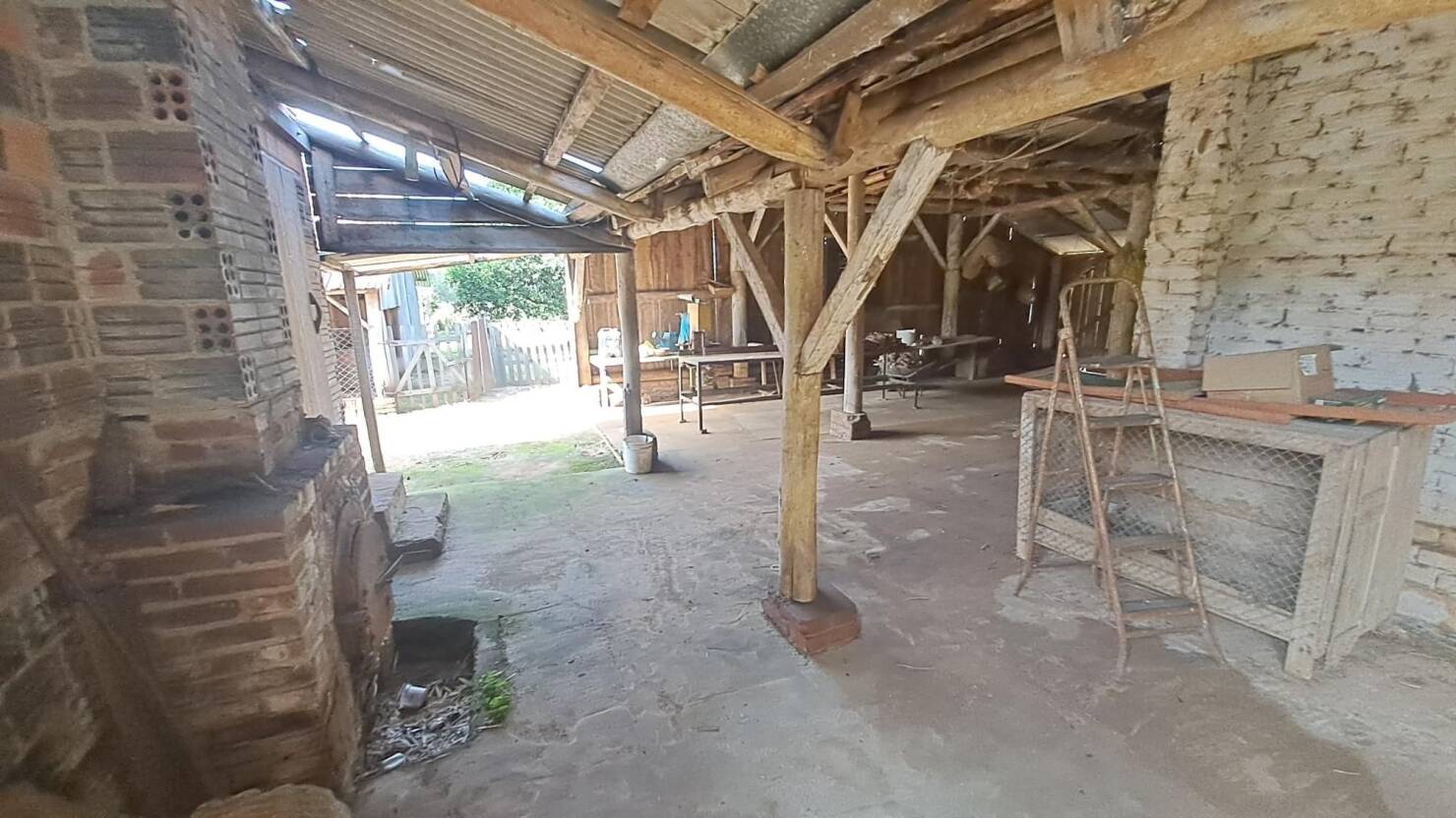 Fazenda à venda com 3 quartos, 240m² - Foto 22