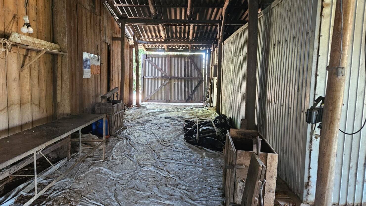 Fazenda à venda com 3 quartos, 250m² - Foto 10