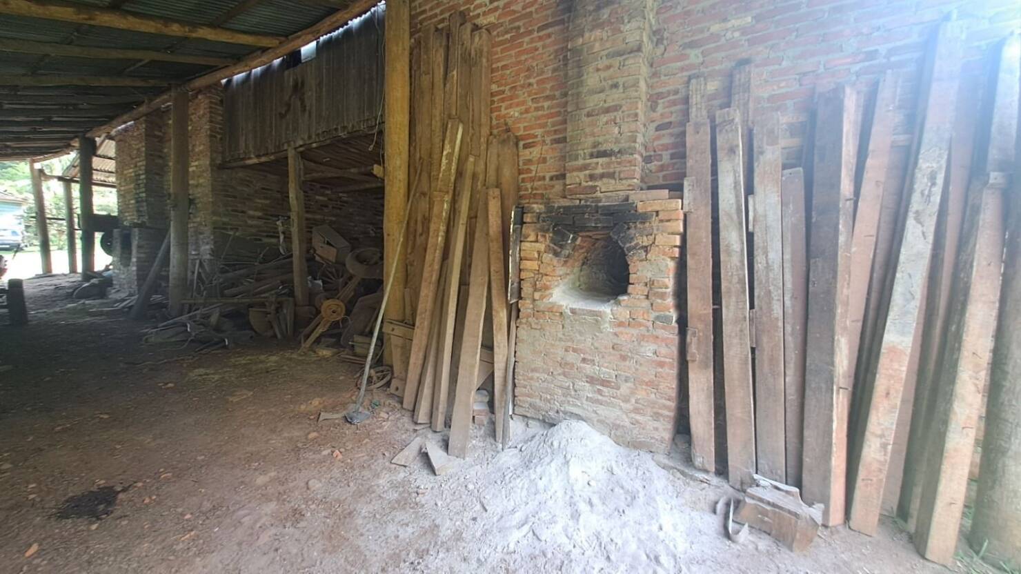 Chácara à venda com 2 quartos, 120m² - Foto 19