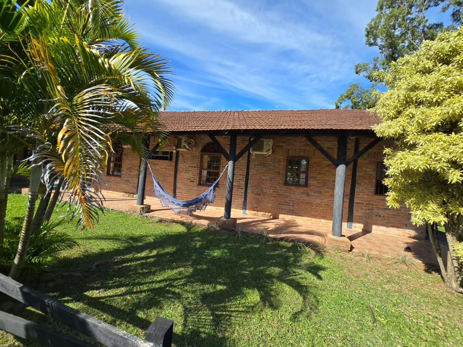 Casa à venda com 3 quartos, 303m² - Foto 5