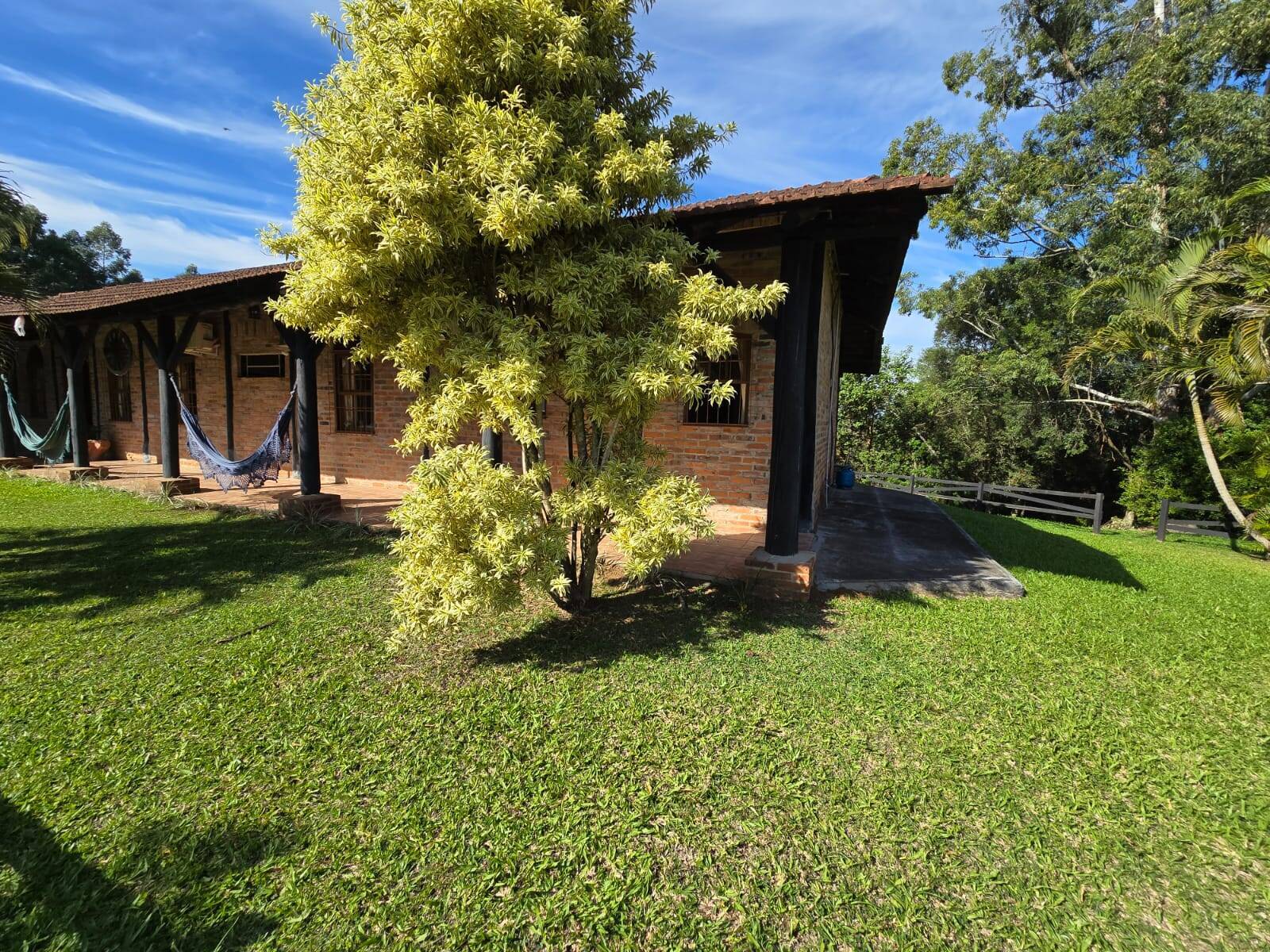 Casa à venda com 3 quartos, 303m² - Foto 6