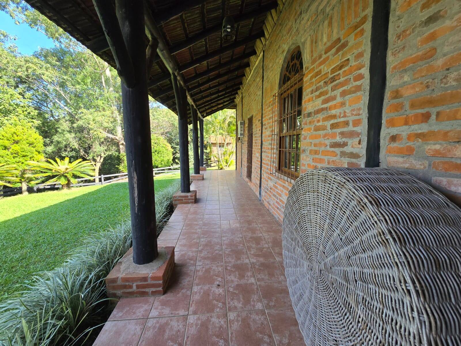 Casa à venda com 3 quartos, 303m² - Foto 9