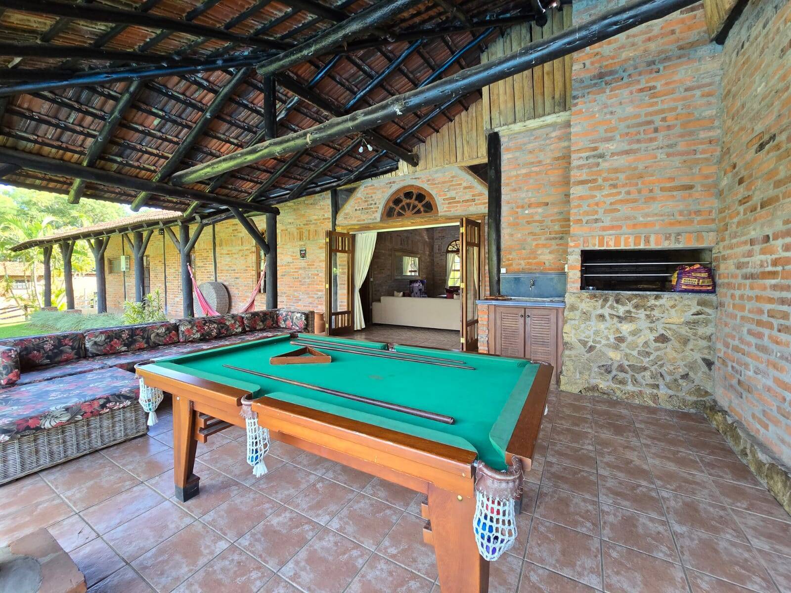 Casa à venda com 3 quartos, 303m² - Foto 20