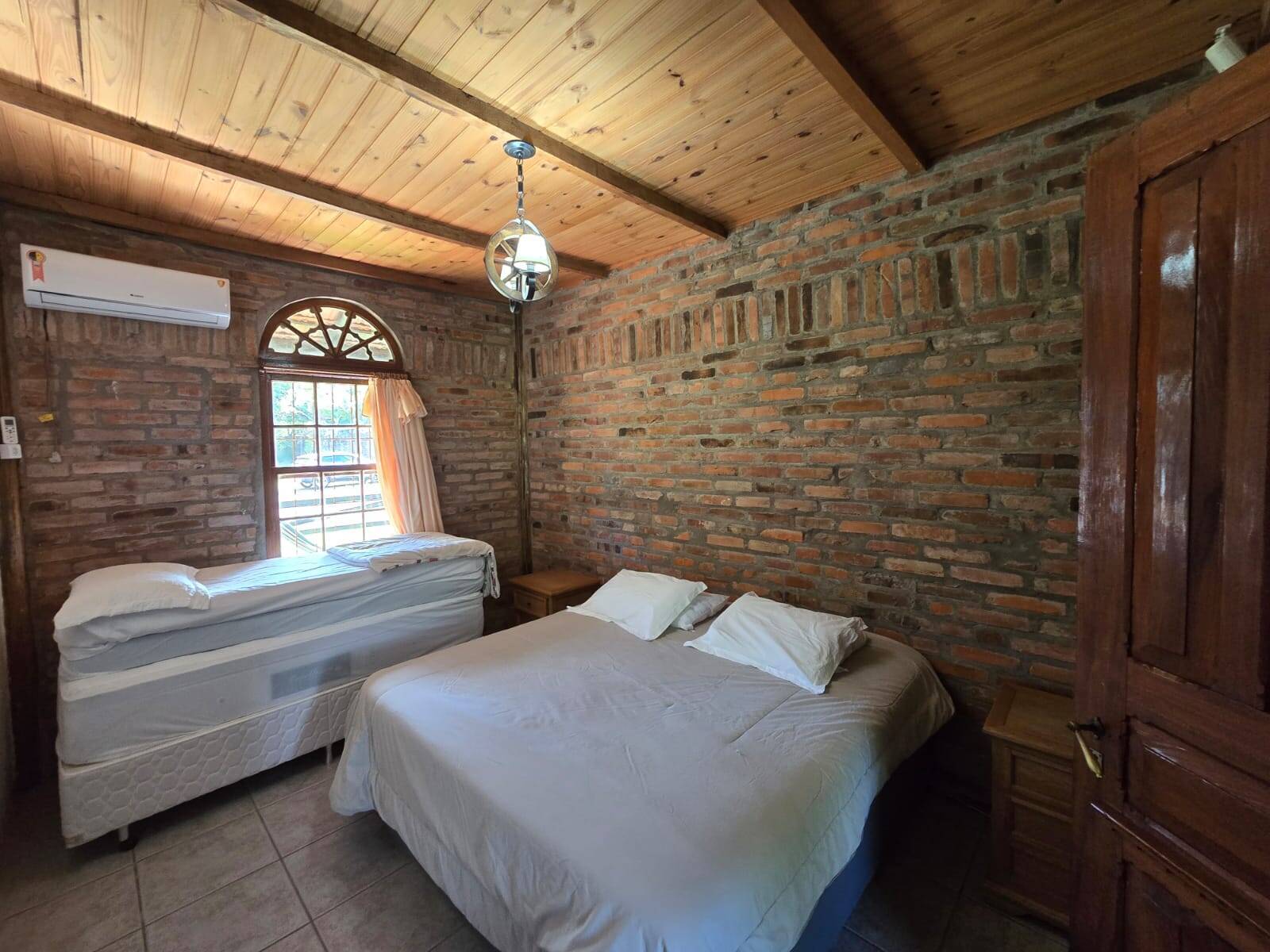 Casa à venda com 3 quartos, 303m² - Foto 37