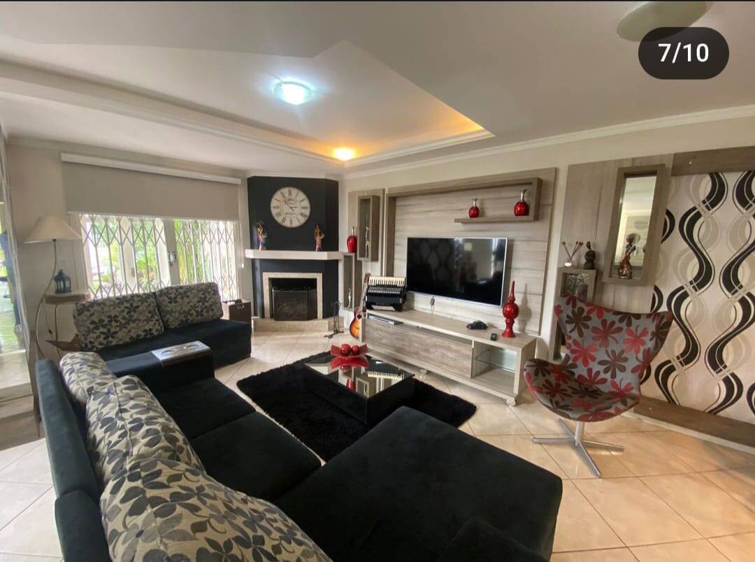 Casa, 3 quartos, 232 m² - Foto 8