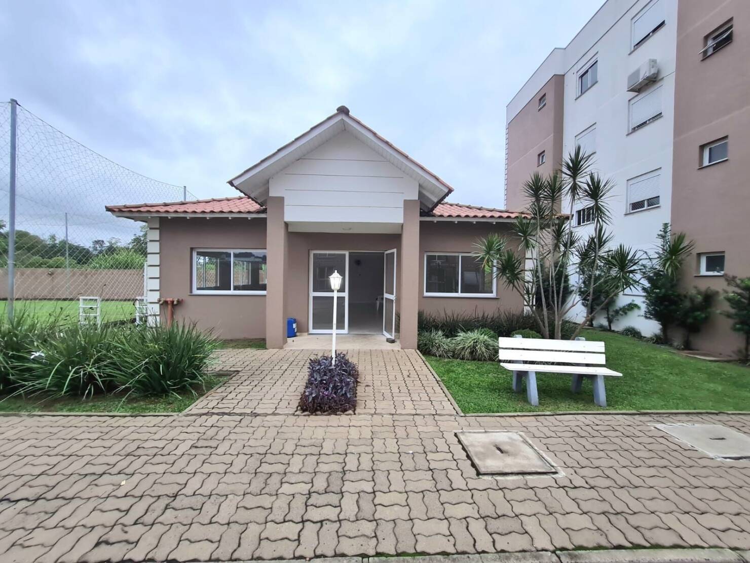 Apartamento à venda com 2 quartos, 68m² - Foto 10