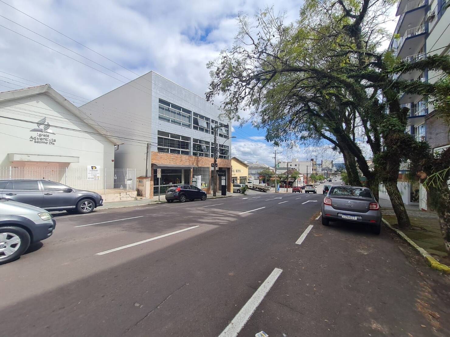 Sala-Conjunto, 300 m² - Foto 1