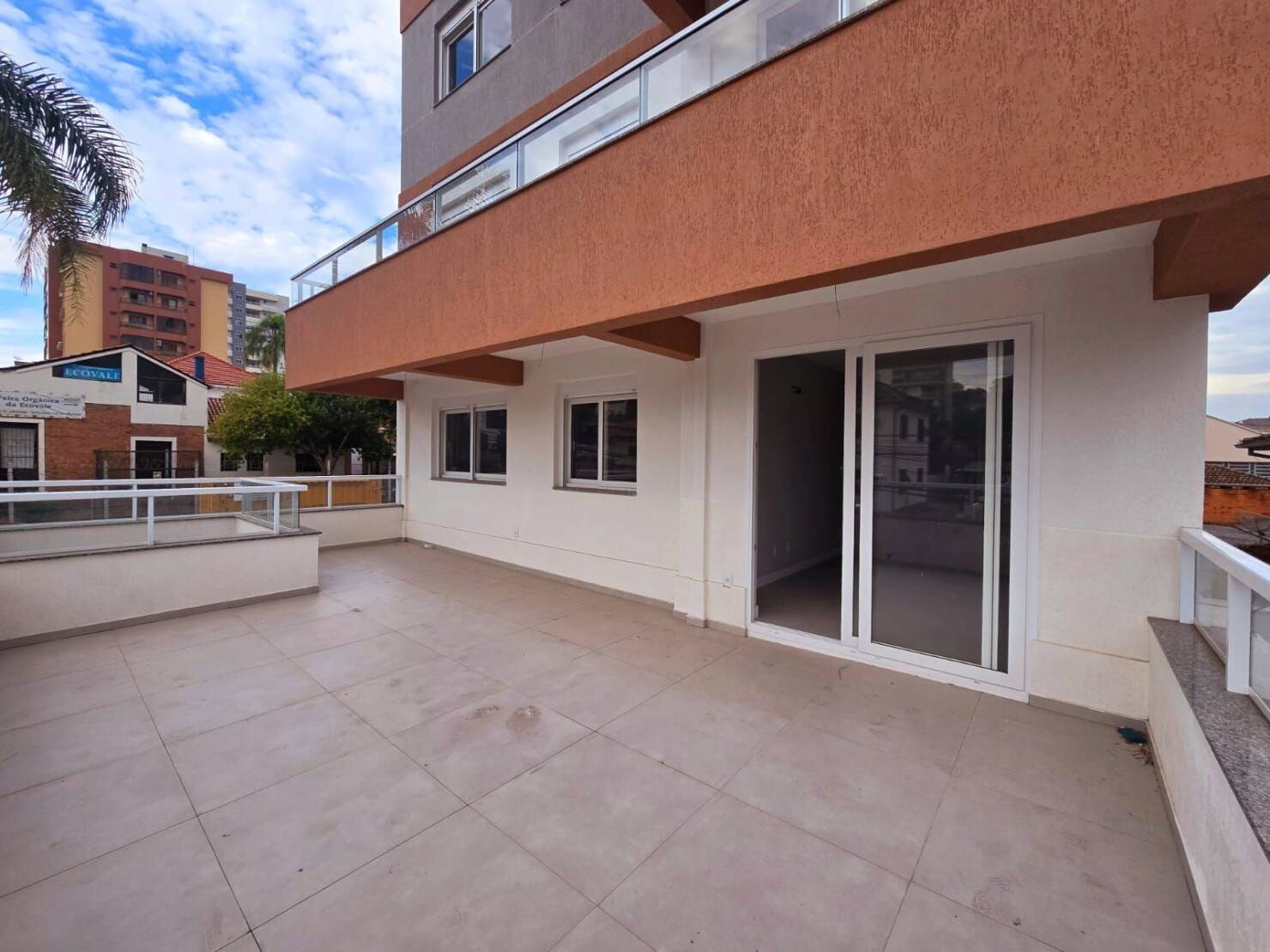 Apartamento à venda com 2 quartos, 102m² - Foto 8