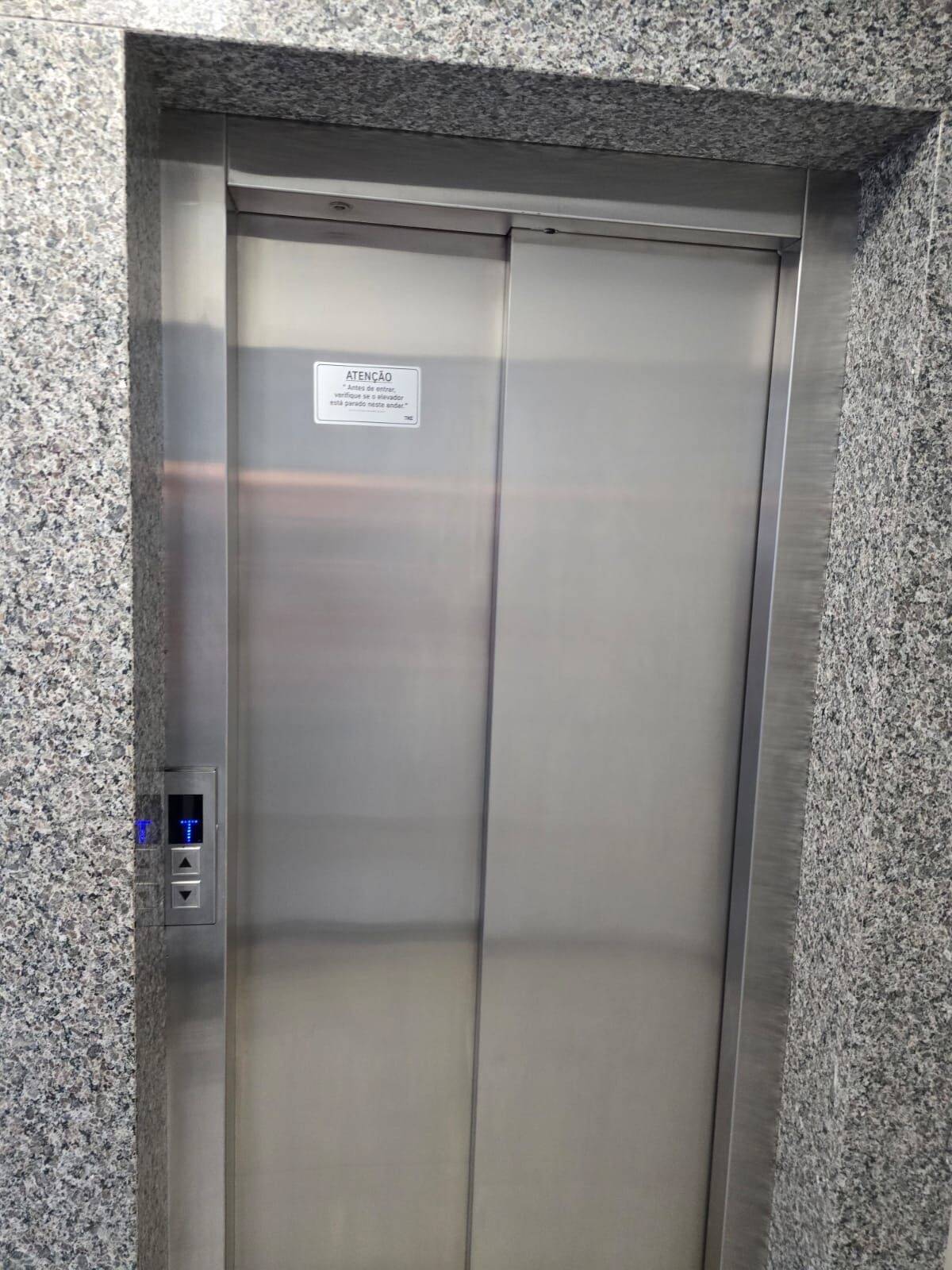 Apartamento à venda com 2 quartos, 102m² - Foto 20