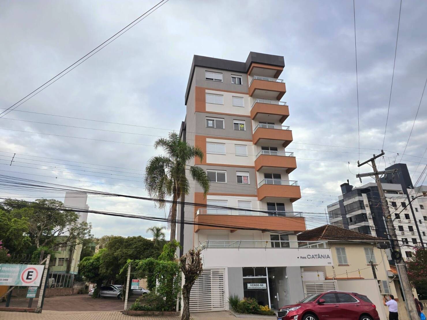 Apartamento à venda com 2 quartos, 61m² - Foto 1