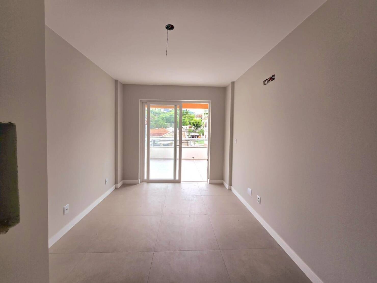 Apartamento à venda com 2 quartos, 61m² - Foto 5