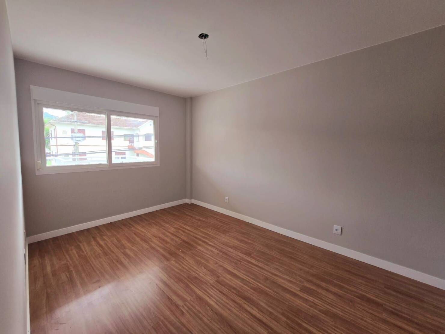 Apartamento à venda com 2 quartos, 61m² - Foto 8