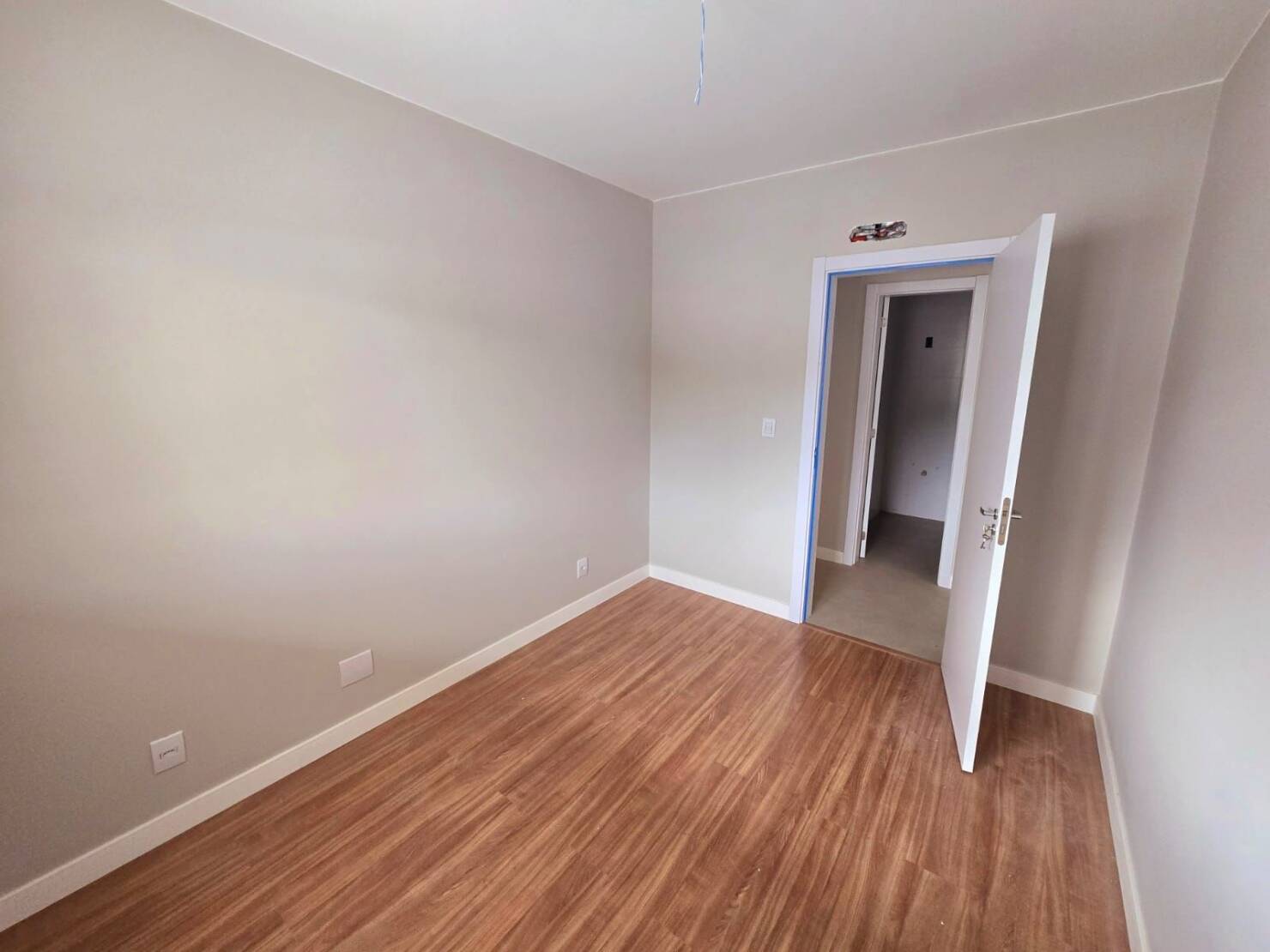 Apartamento à venda com 2 quartos, 61m² - Foto 14