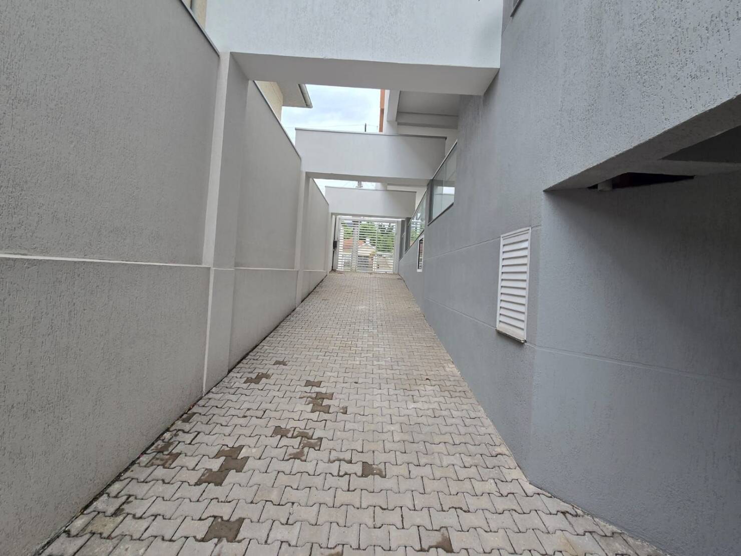 Apartamento à venda com 2 quartos, 61m² - Foto 18
