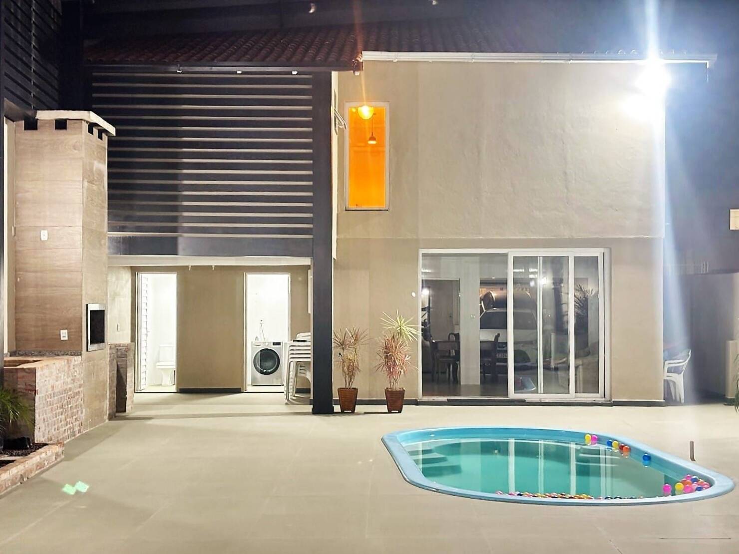 Casa à venda com 3 quartos, 222m² - Foto 3
