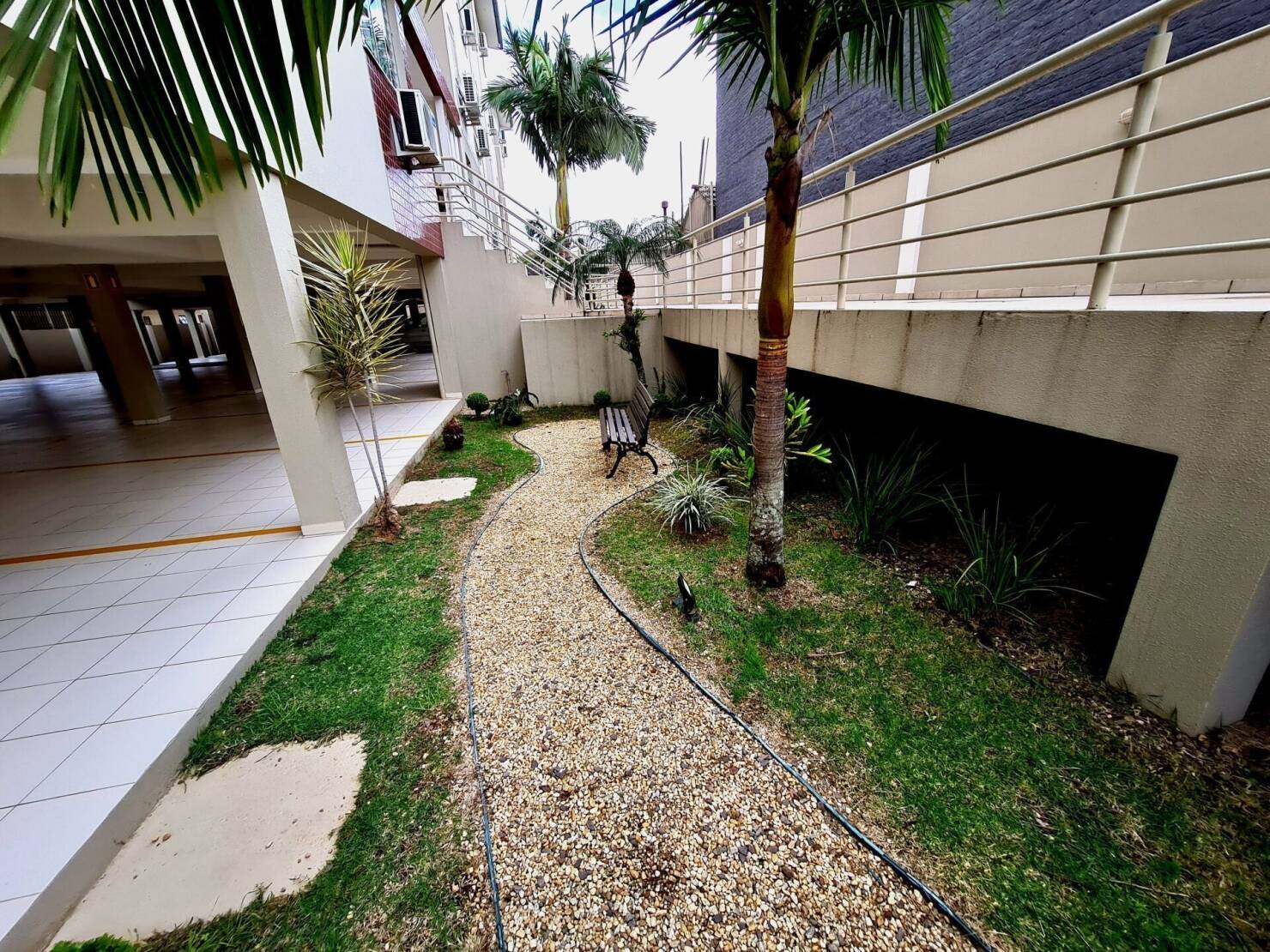 Apartamento à venda com 2 quartos, 61m² - Foto 3