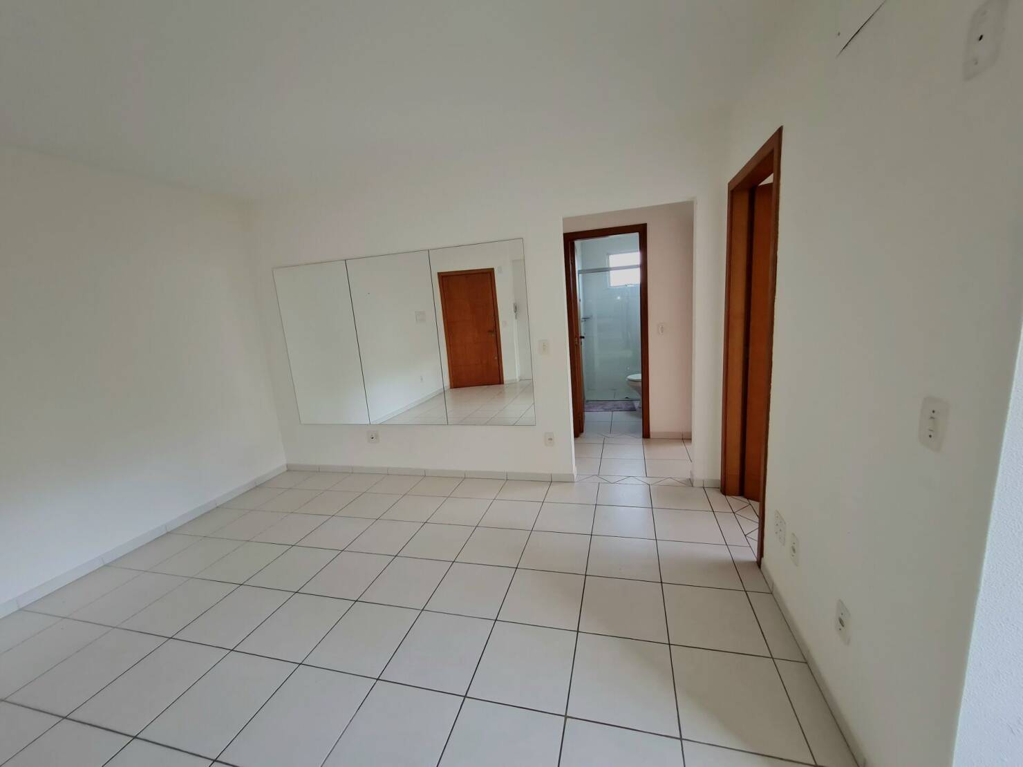 Apartamento à venda com 2 quartos, 61m² - Foto 8