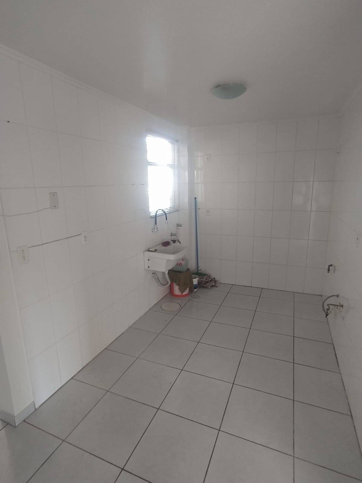 Apartamento à venda com 2 quartos, 61m² - Foto 17