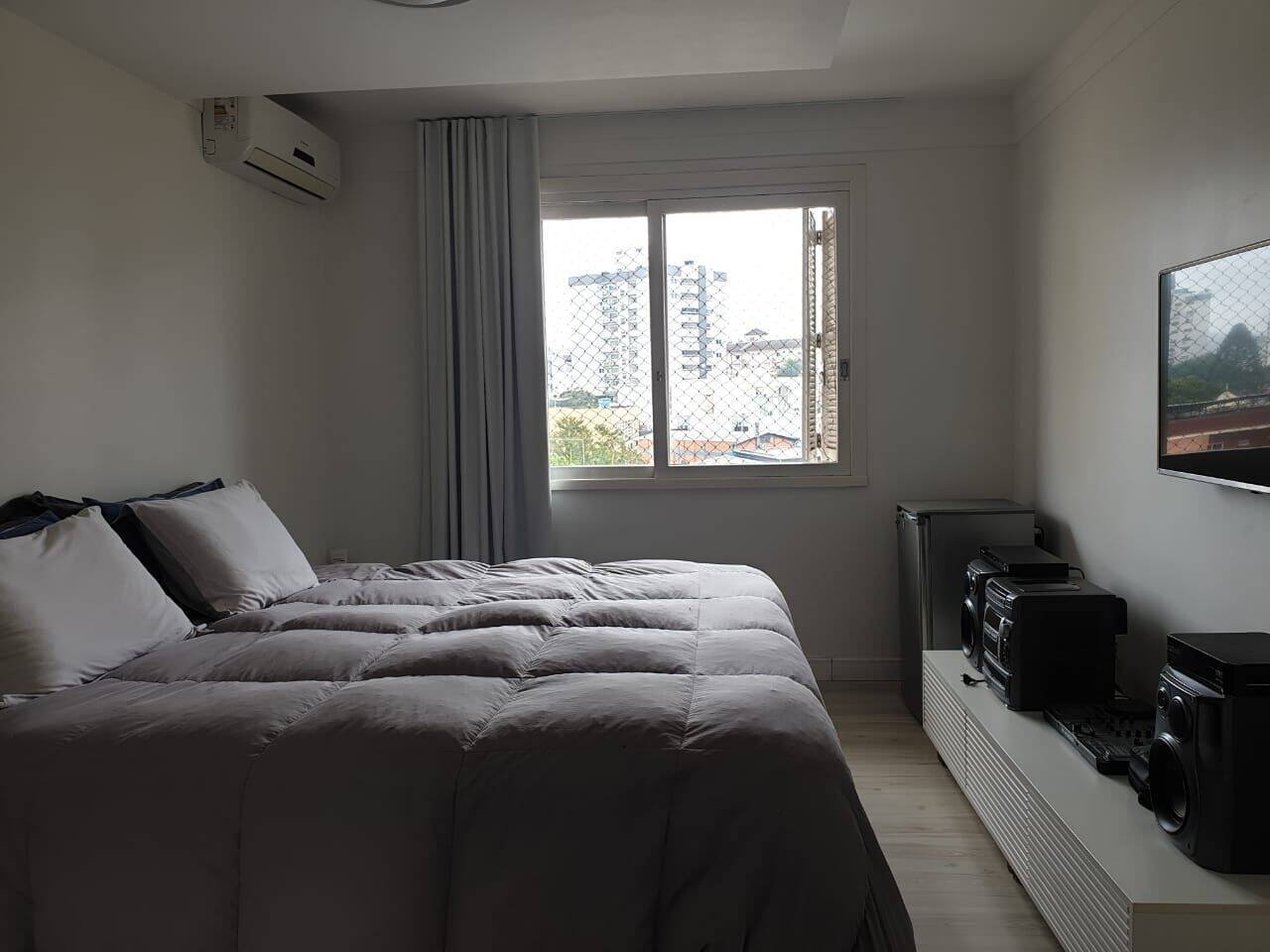 Apartamento à venda com 3 quartos, 203m² - Foto 18