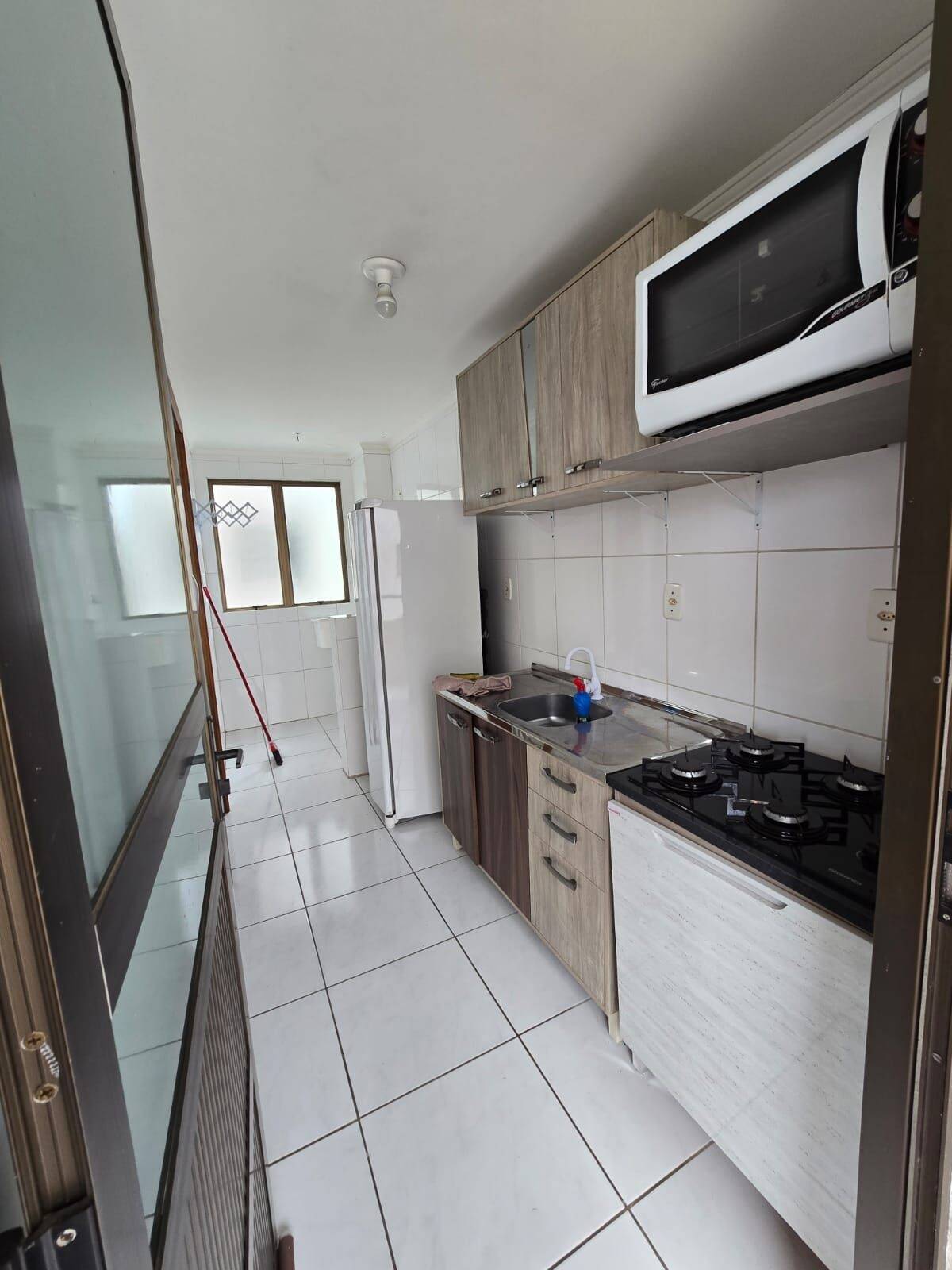 Apartamento à venda com 2 quartos, 61m² - Foto 3
