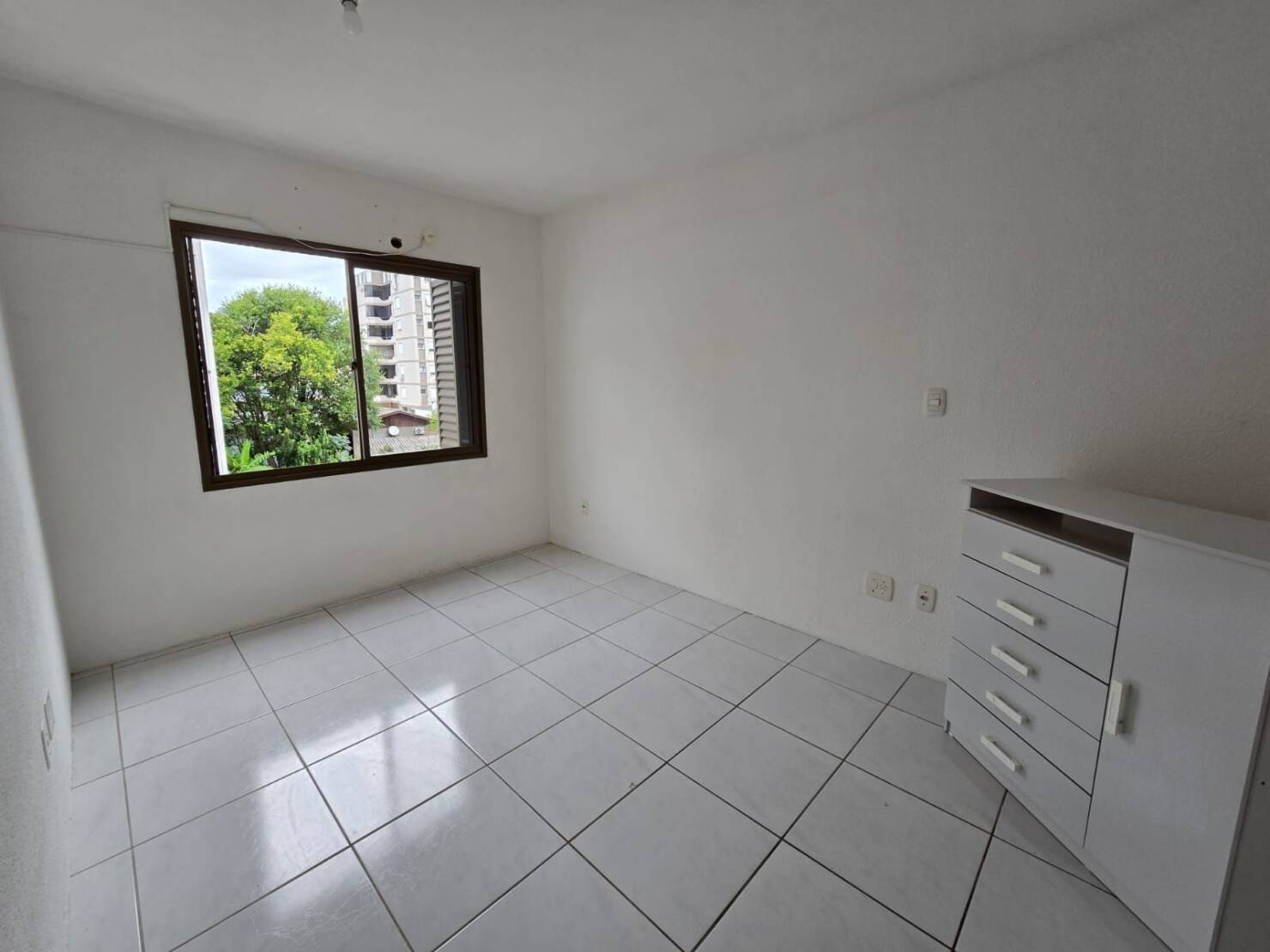Apartamento à venda com 2 quartos, 61m² - Foto 13
