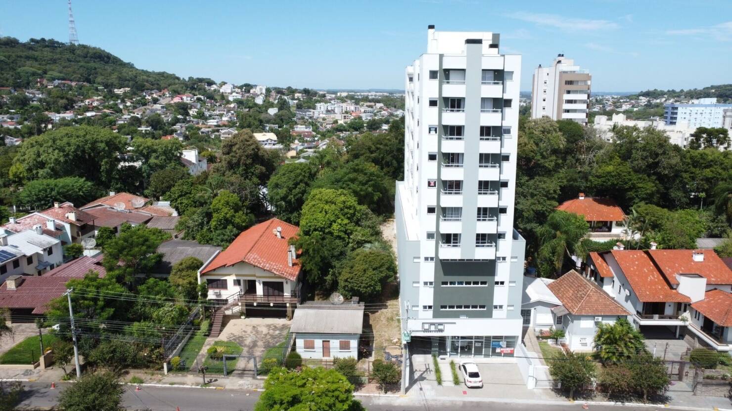 Apartamento à venda com 3 quartos, 121m² - Foto 5