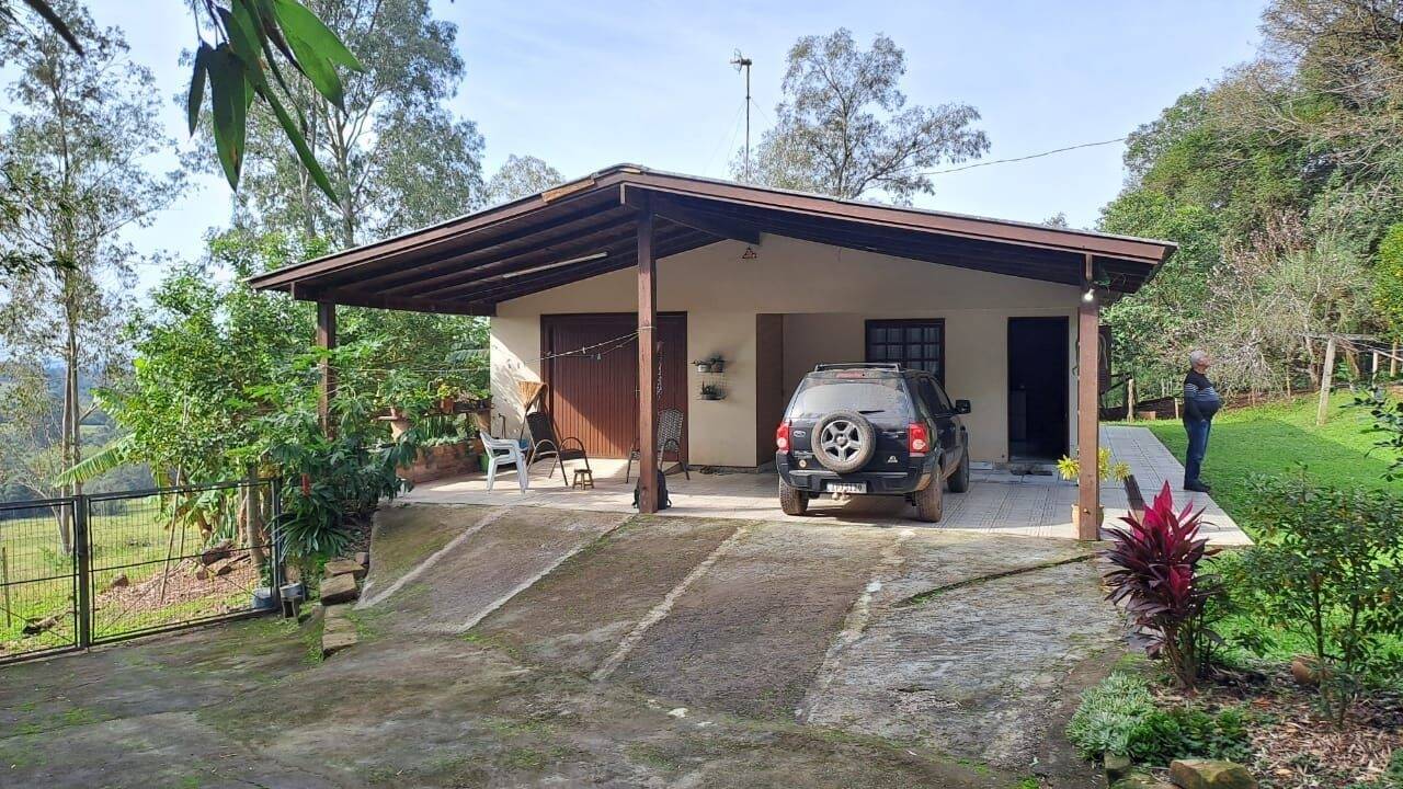 Sítio à venda com 3 quartos, 1000m² - Foto 1