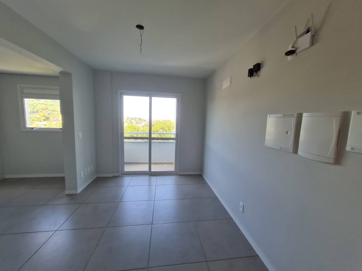 Apartamento à venda com 3 quartos, 121m² - Foto 1