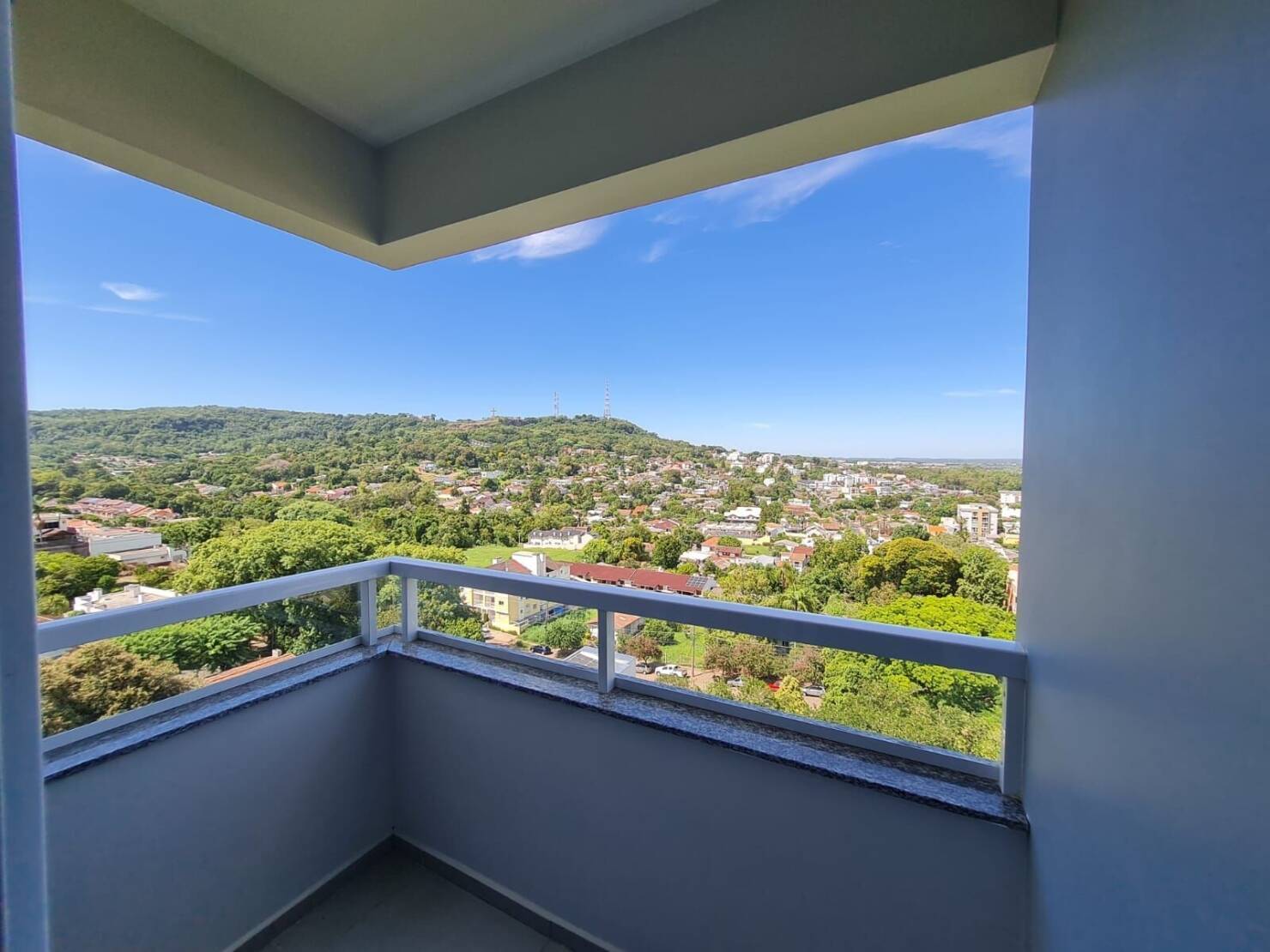 Apartamento à venda com 3 quartos, 121m² - Foto 23