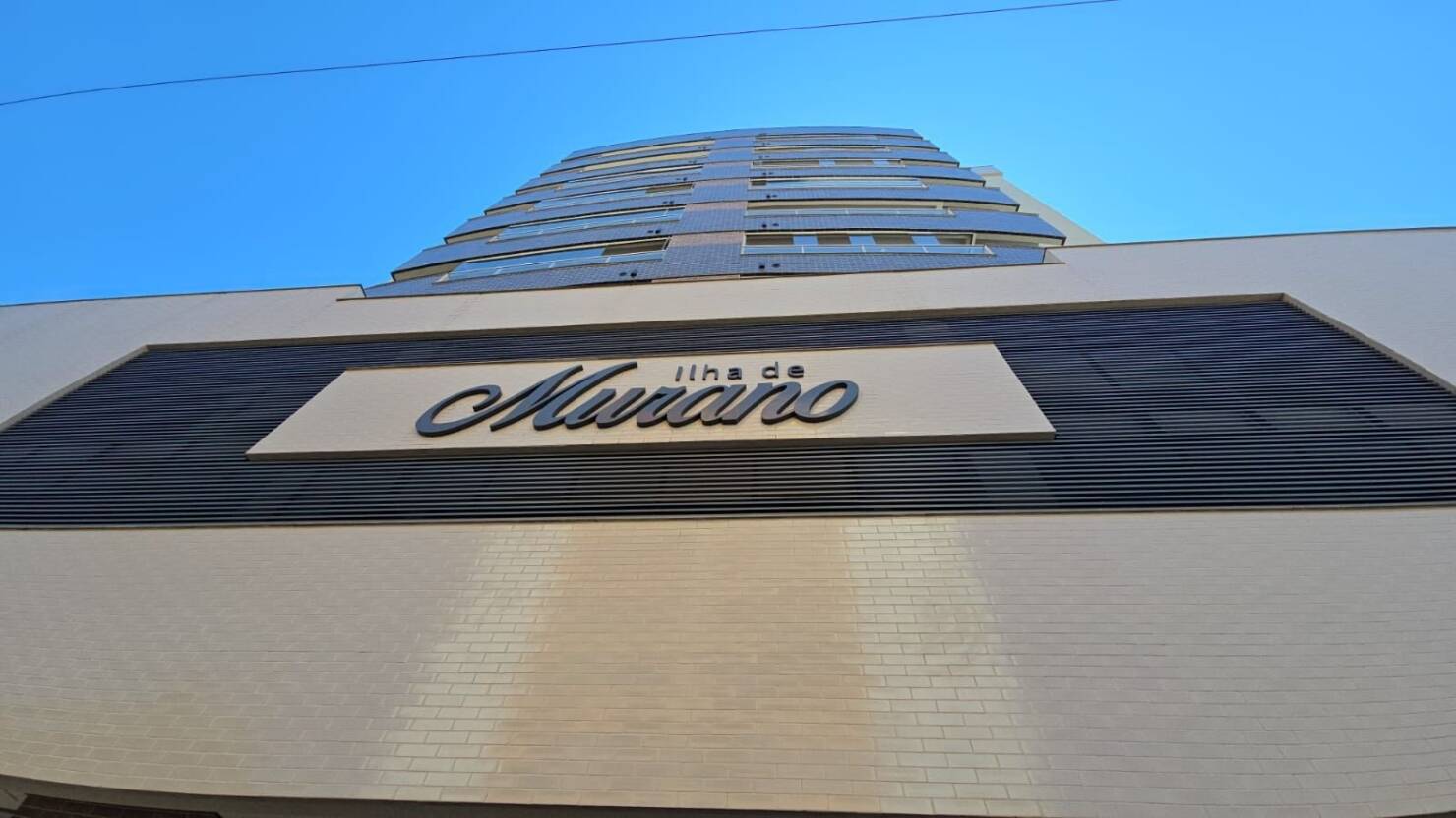 Apartamento à venda com 2 quartos, 103m² - Foto 1
