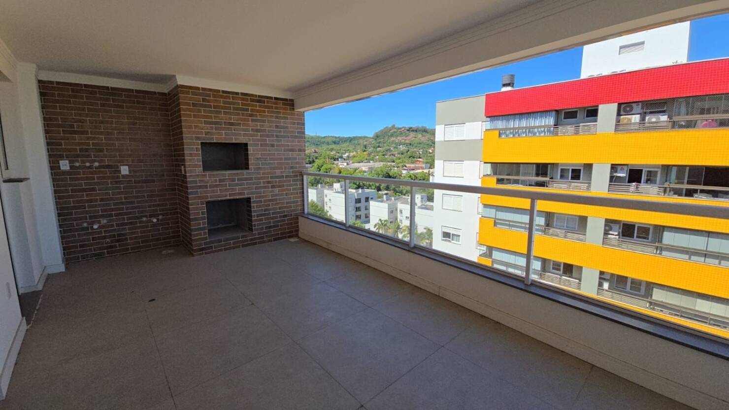 Apartamento à venda com 2 quartos, 103m² - Foto 3