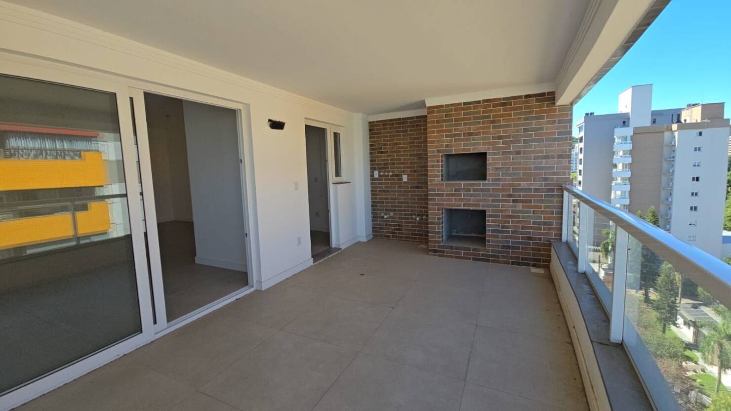 Apartamento à venda com 2 quartos, 103m² - Foto 4