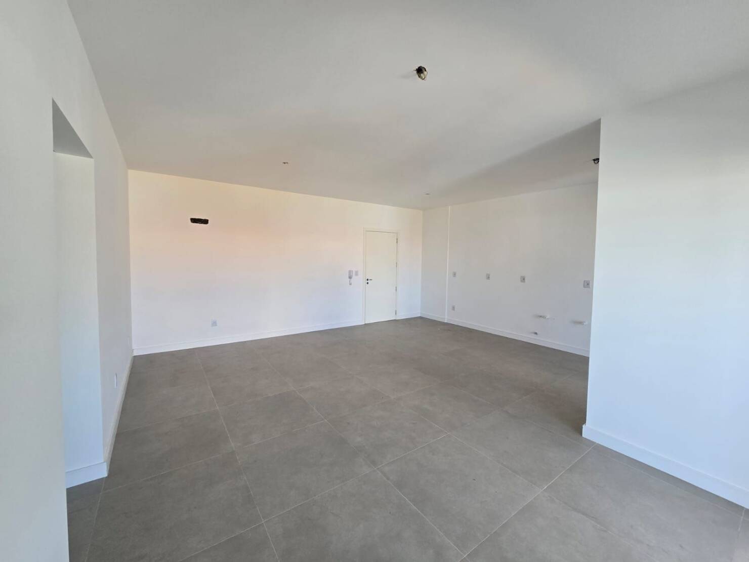 Apartamento à venda com 2 quartos, 103m² - Foto 10