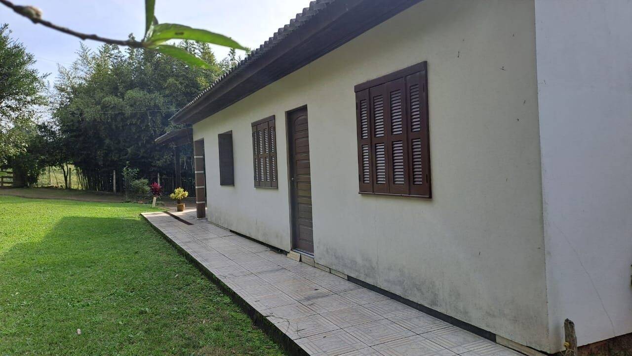 Sítio à venda com 3 quartos, 1000m² - Foto 3